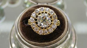 Vintage Gallery Set 3.29ct Early Modern Cut Ring